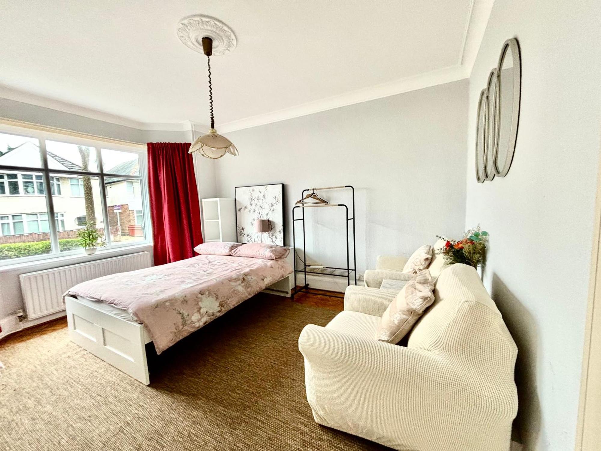 Winton House Home Stay Борнмут Экстерьер фото