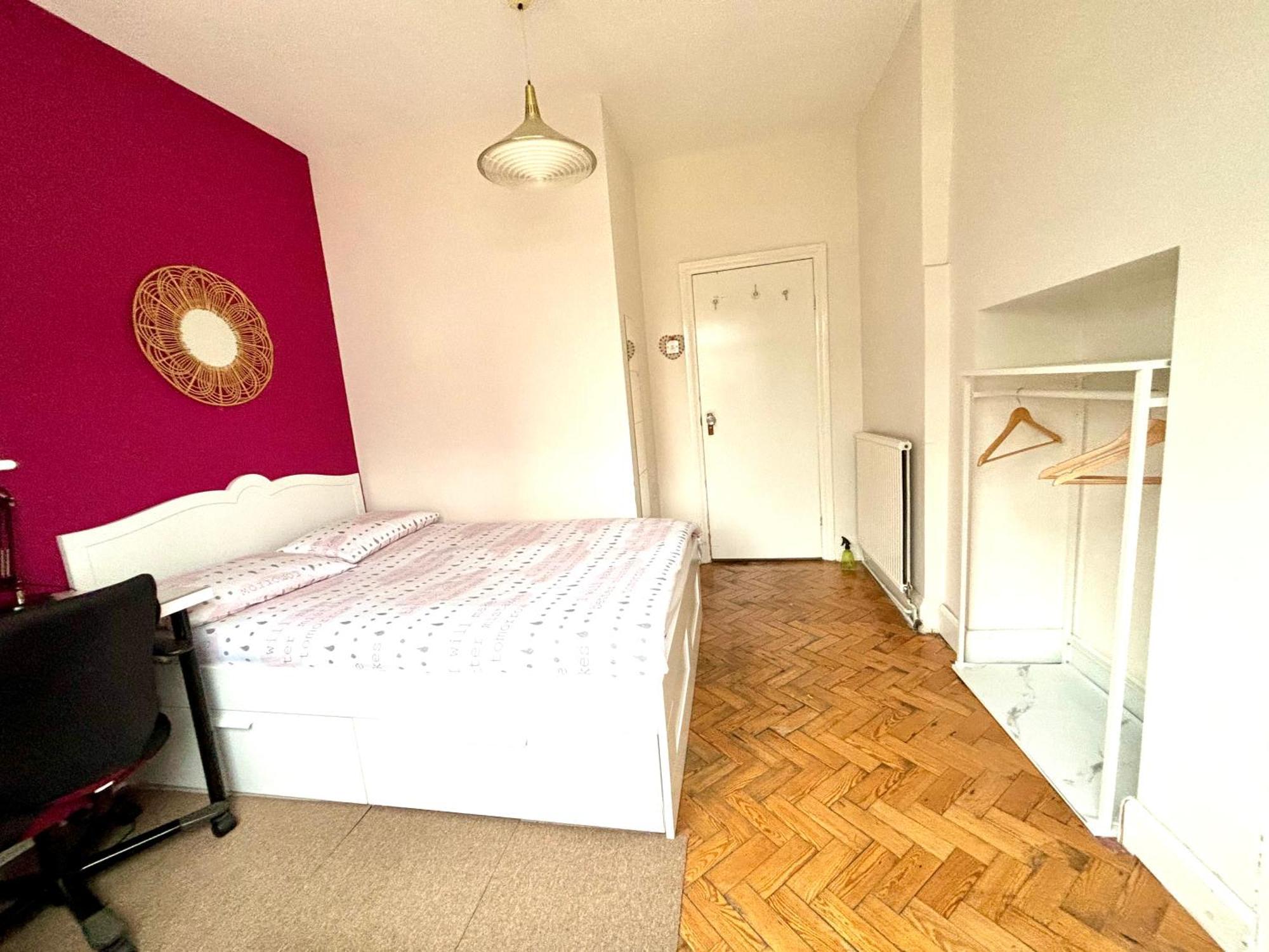 Winton House Home Stay Борнмут Экстерьер фото